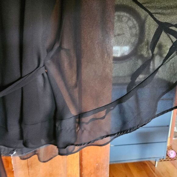 WHBM Black Floral Blouse Women's Small V-Neck Embellished Romantic Top - Picture 5 of 10